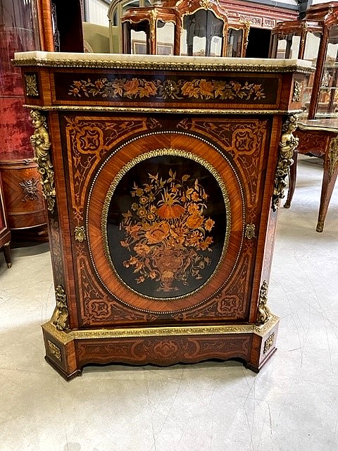 Marquetry cabinet by Charles-Guillaume Diehl