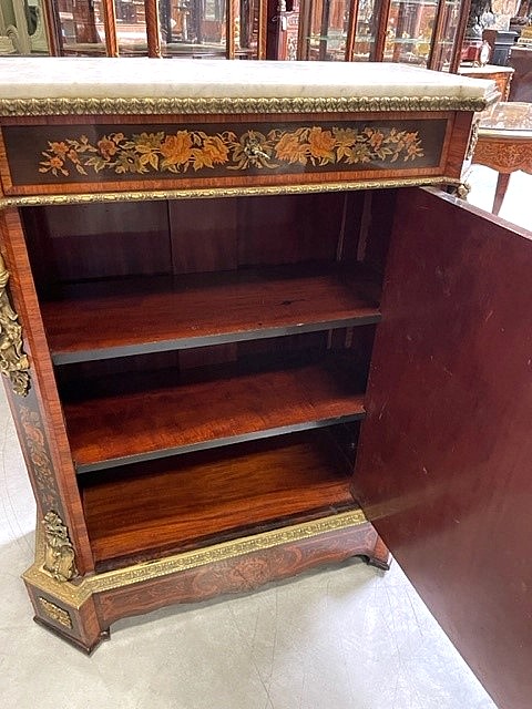 Marquetry cabinet by Charles-Guillaume Diehl