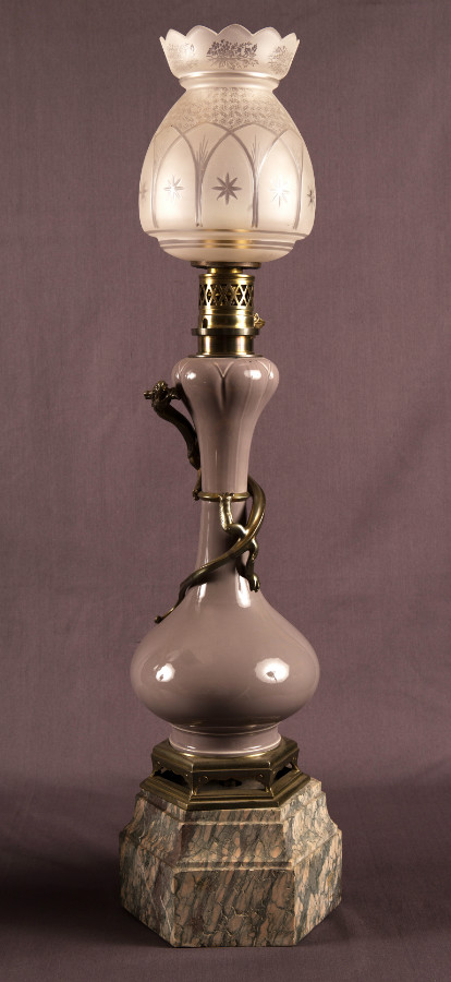 Pair of oil lamps in the oriental style with porcelain, patinated bronze and cut glass, France end 19th century