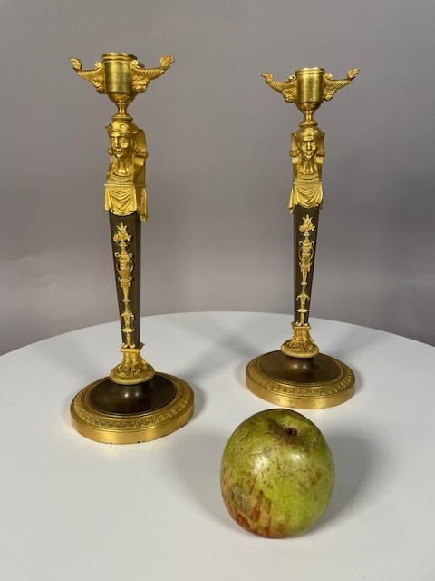 Rare paire of candlesticks à L'égyptienne