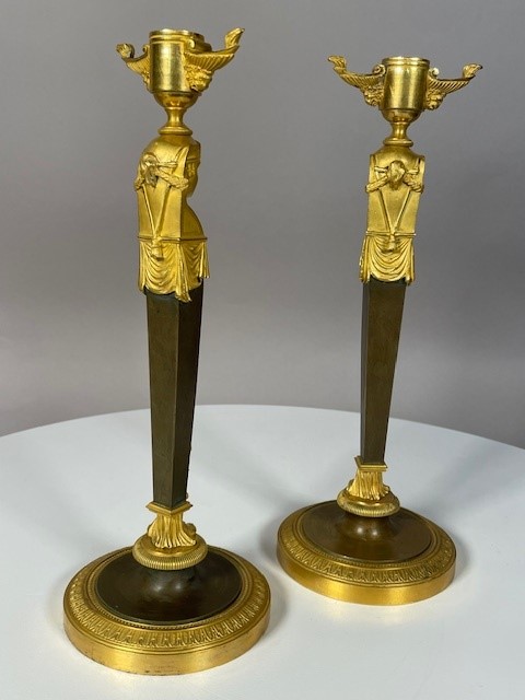 Rare paire of candlesticks à L'égyptienne