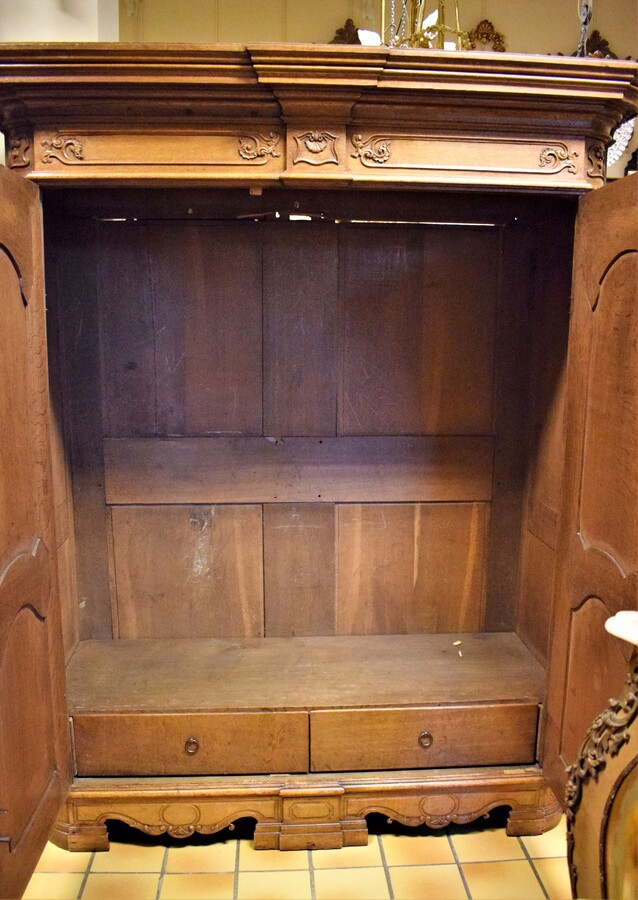 Wardrobe Armoire Regence period Liège Belgium