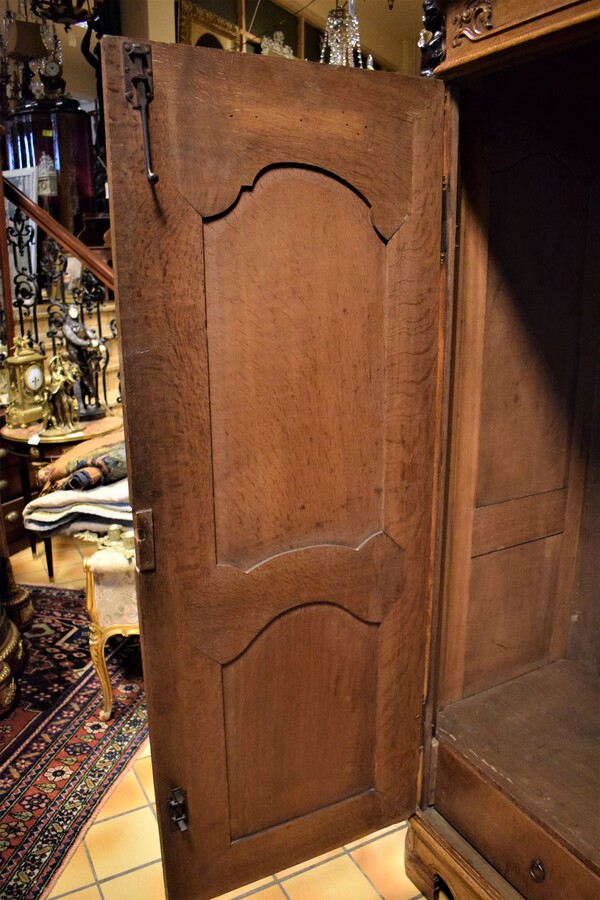 Wardrobe Armoire Regence period Liège Belgium